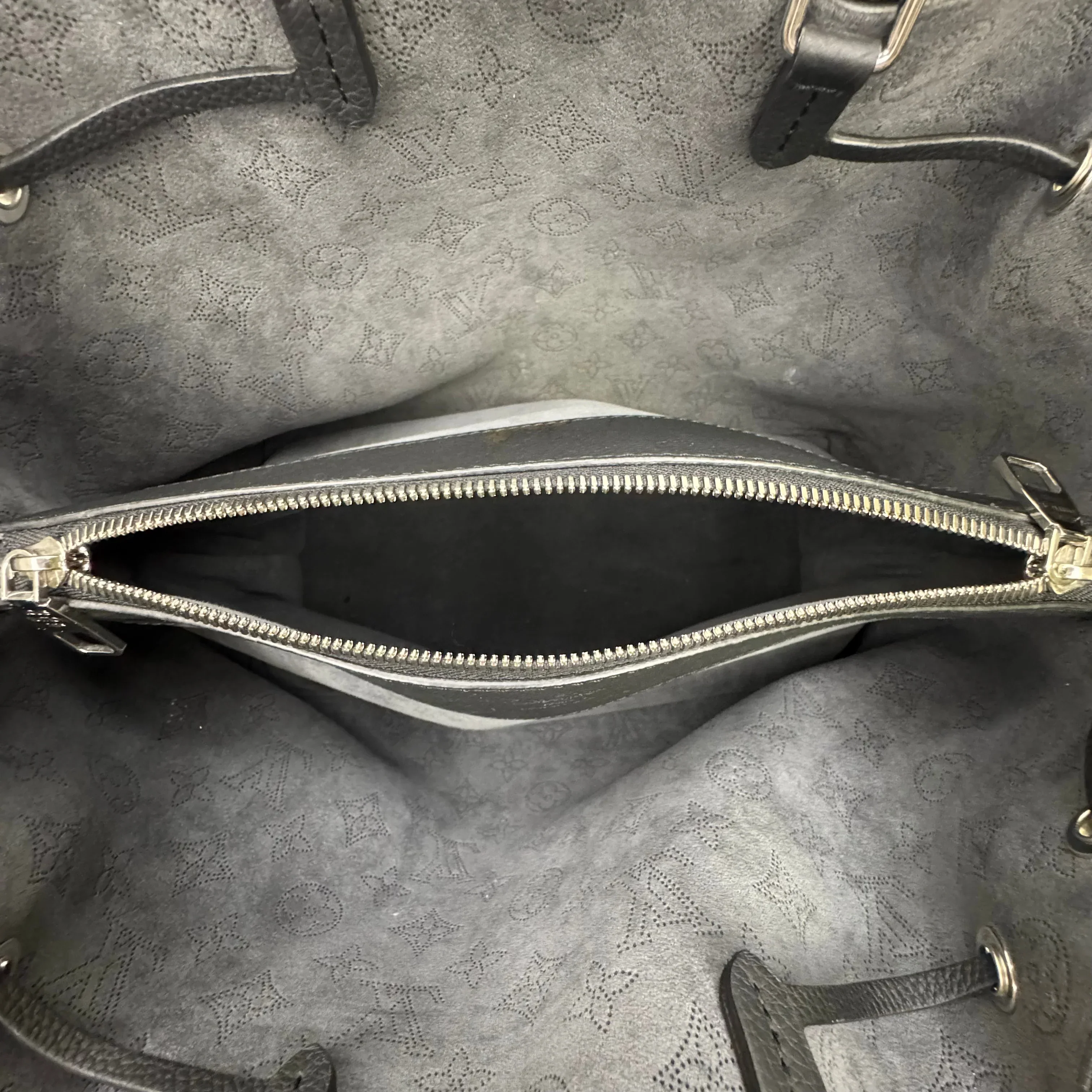 Louis Vuitton Mahina Bella Tote Bag Black - Image 7