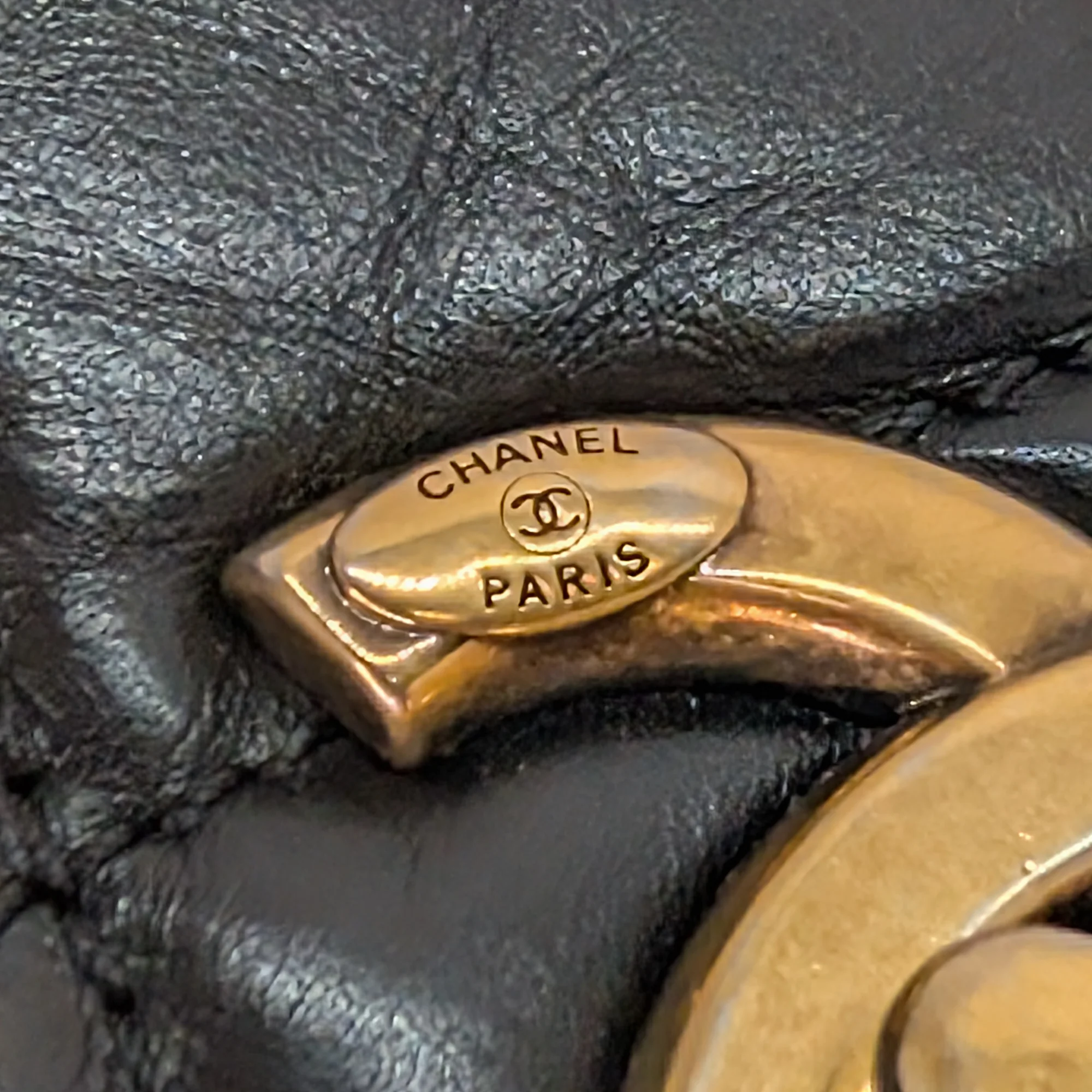 Chanel Pondicherry Flap Medium Handbag Leather Black - Image 18