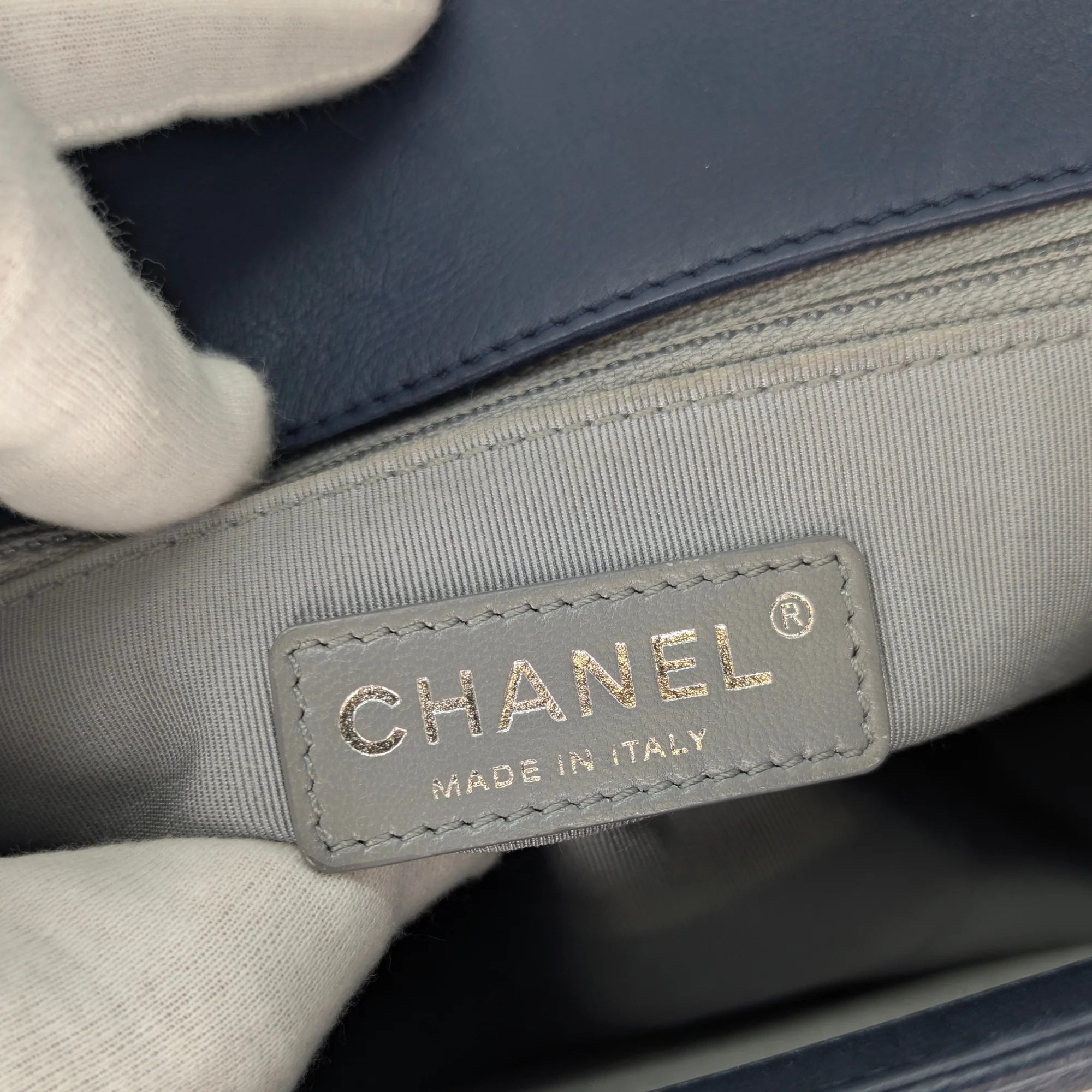 Chanel Flap Boy Shoulder Bag Medium Navy Blue - Image 16
