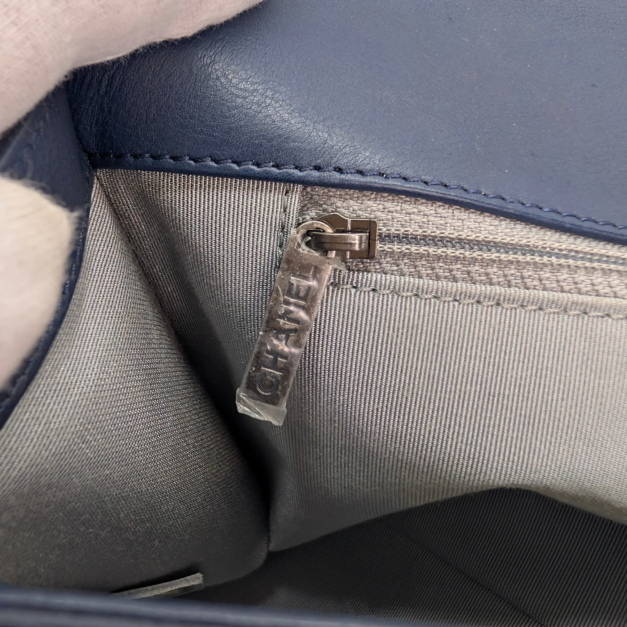 Chanel Flap Boy Shoulder Bag Medium Navy Blue - Image 17