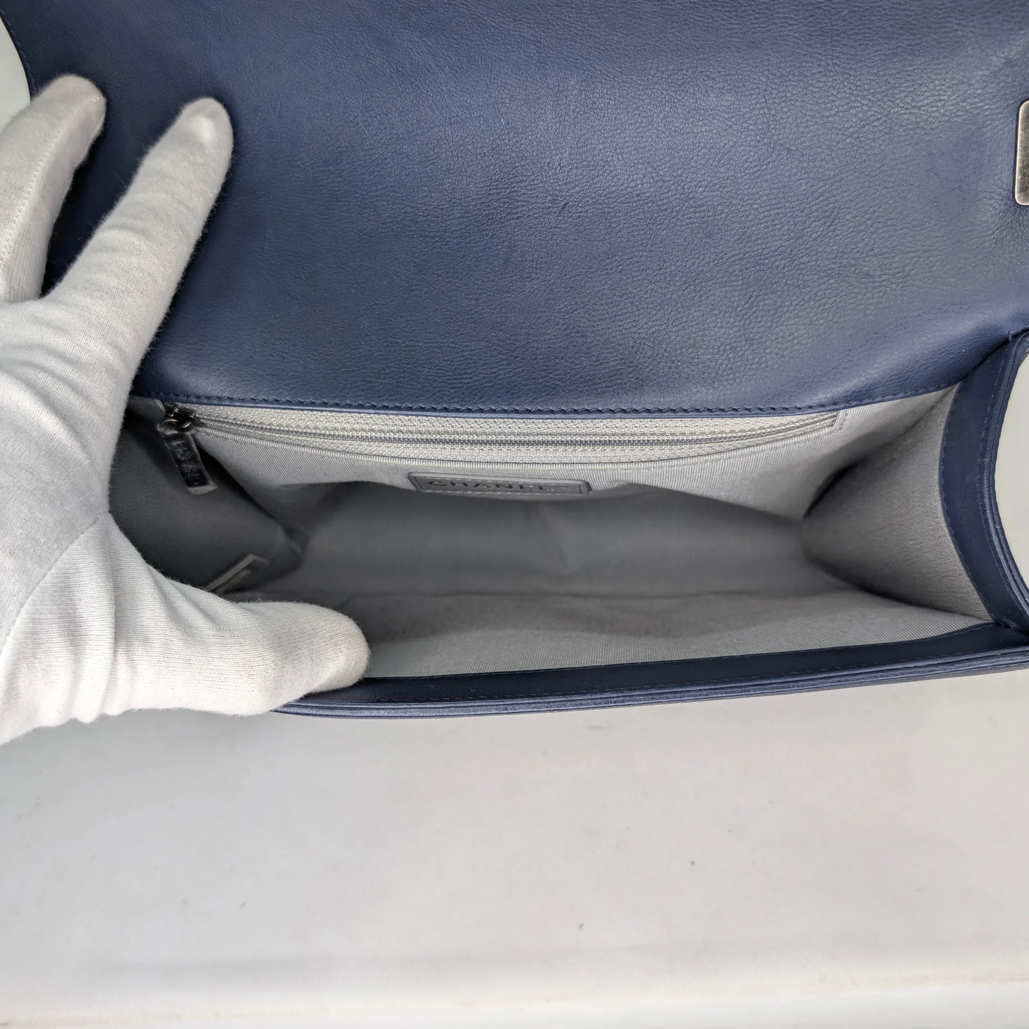 Chanel Flap Boy Shoulder Bag Medium Navy Blue - Image 21