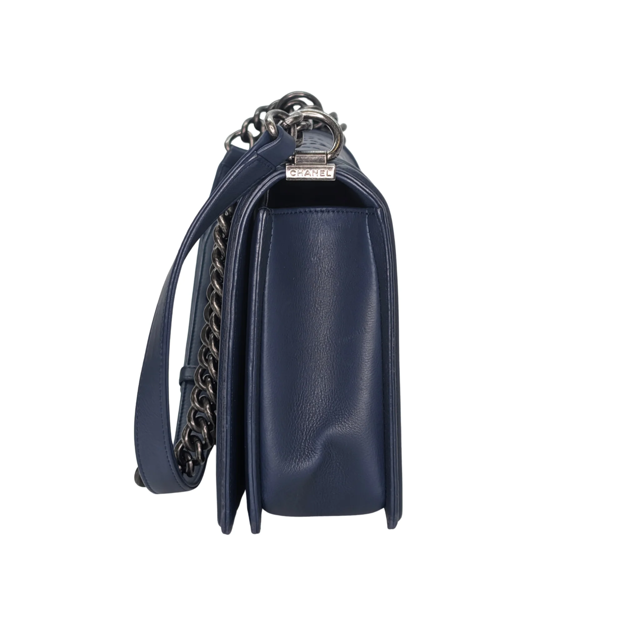 Chanel Flap Boy Shoulder Bag Medium Navy Blue - Image 4