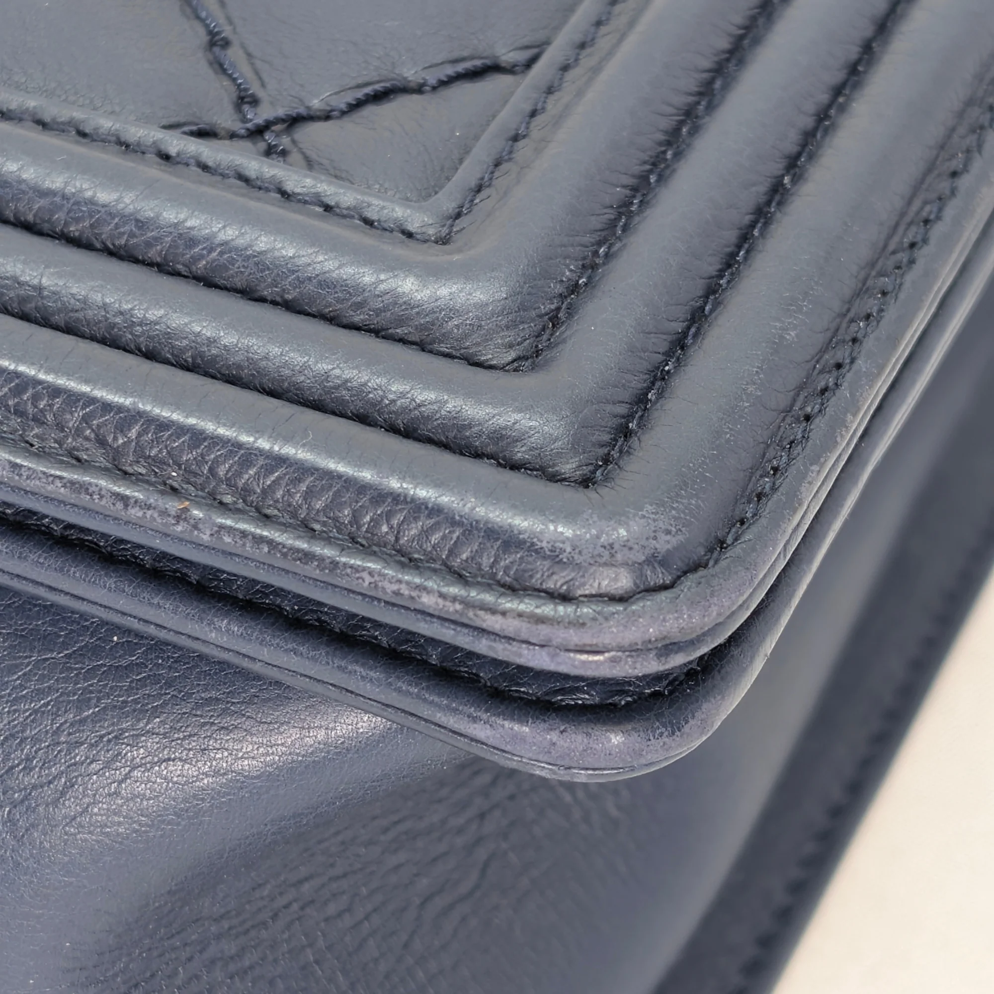 Chanel Flap Boy Shoulder Bag Medium Navy Blue - Image 6