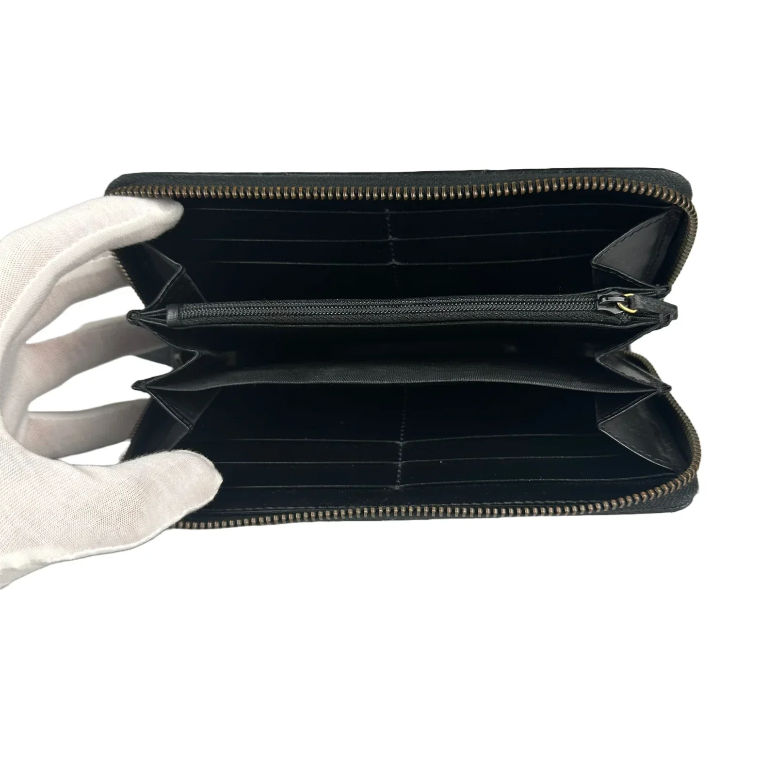 Gucci GG Marmont Zip-Around Long Wallet, Black Matelassé Chevron Leather - Image 5