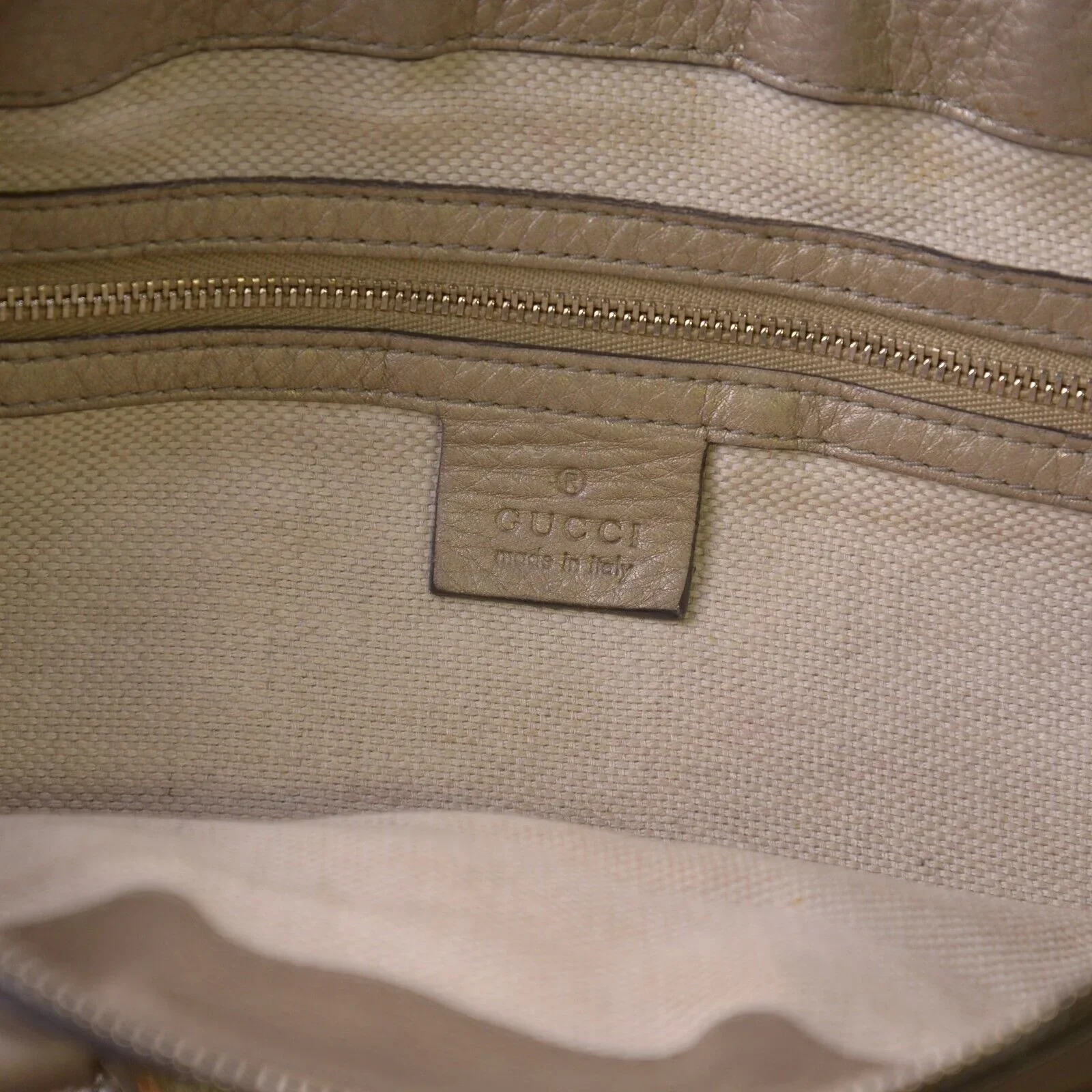 Gucci Interlocking GG Soho Working Tote Bag, Metallic Champagne - Image 11