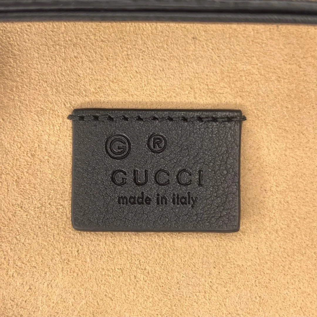 Gucci Padlock Medium GG Supreme Saddle Messenger Bag - Image 10