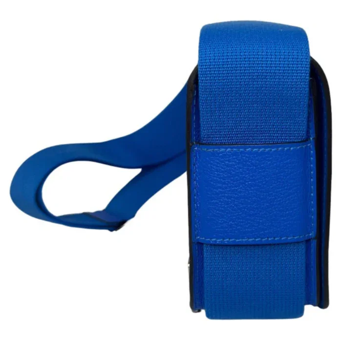 HERMÈS Geta Bag Bleu Electrique Mysore Goatskin 2024 Stamp - Image 5