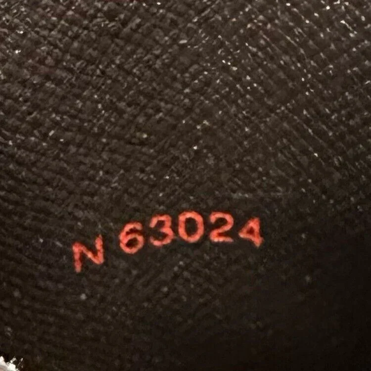 Louis Vuitton Damier Ebene Monogram Cigarette Case - Image 9