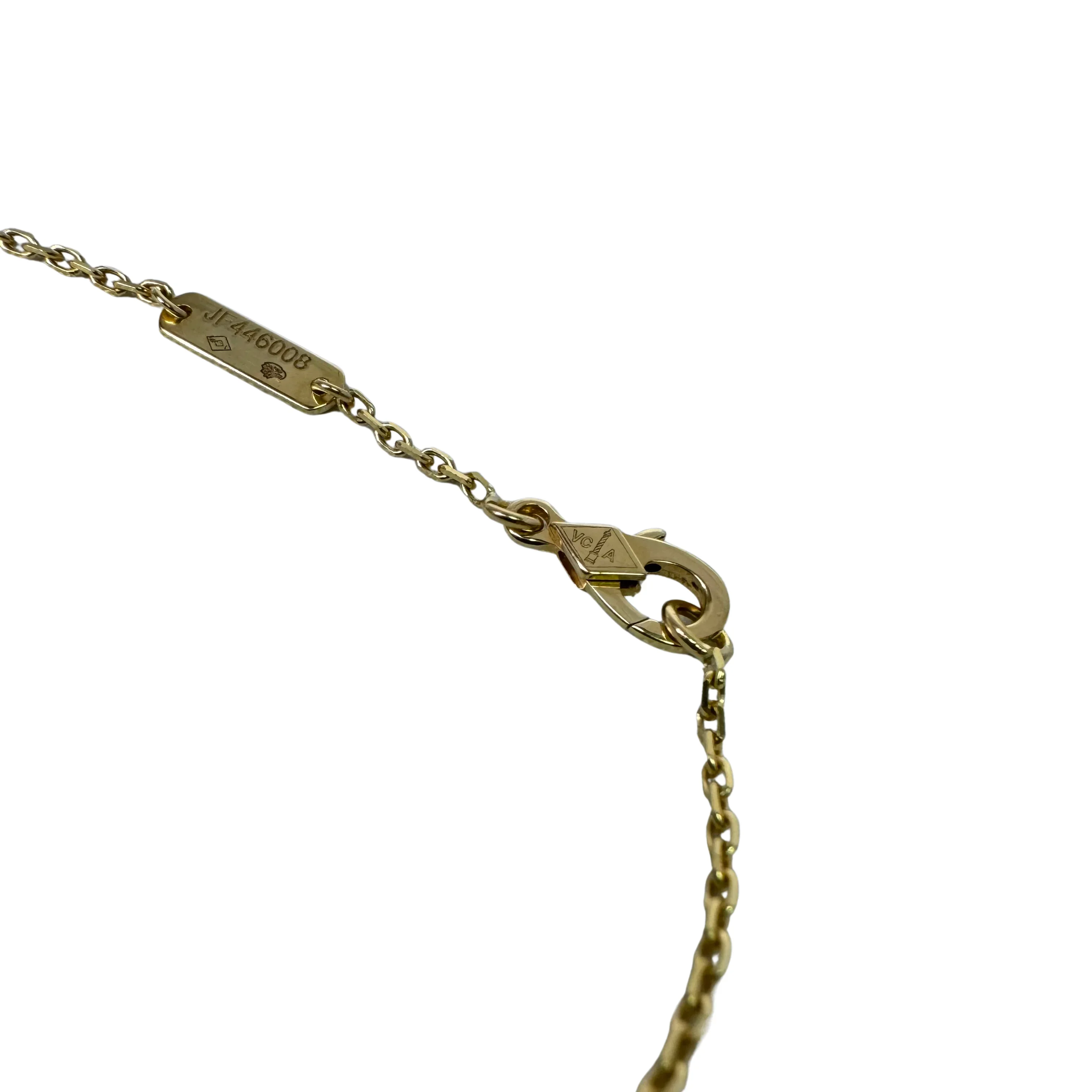 Van Cleef & Arpels Vintage Alhambra Onyx Pendant with 18K Gold - Image 5